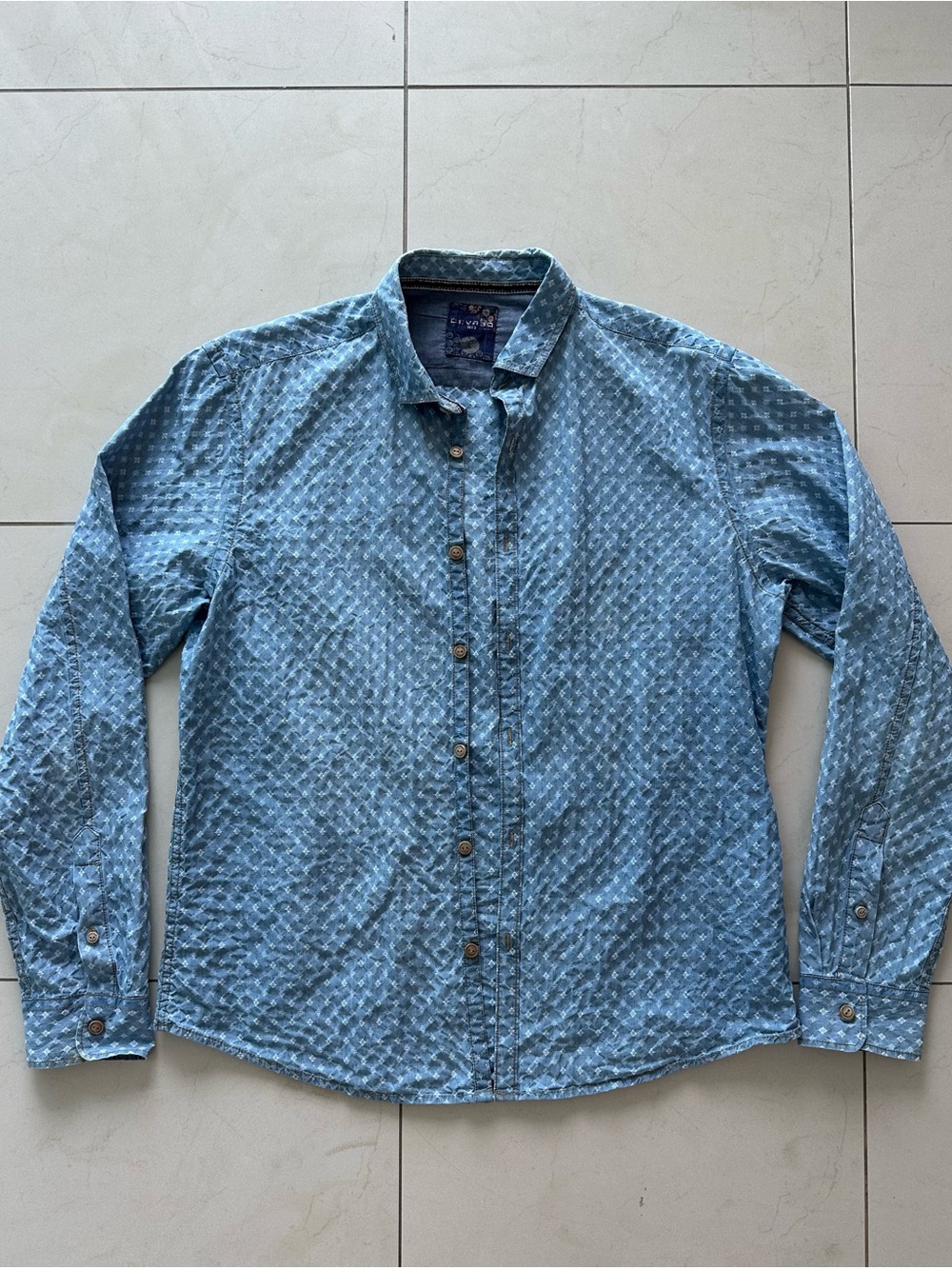 DEVRED Men’s L Button Down 100% Cotton Light Denim Blue Embroidered Shirt